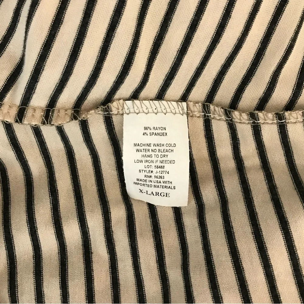 đź”´ 4/$15 Forever Rose striped ss dress with attached necklace in size Jrs XL NWT - Picture 10 of 11